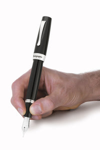 Elmo 02 Fountain Pen, Jet Black