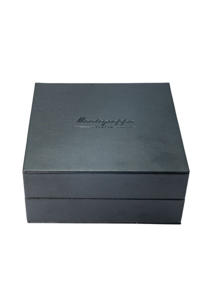 products/Closedbox1_c6e8d3b4-d524-4b66-8904-ed7c52ec5a48.jpg